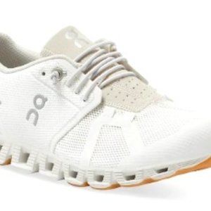 Women's on Cloud White/Sand Size 11